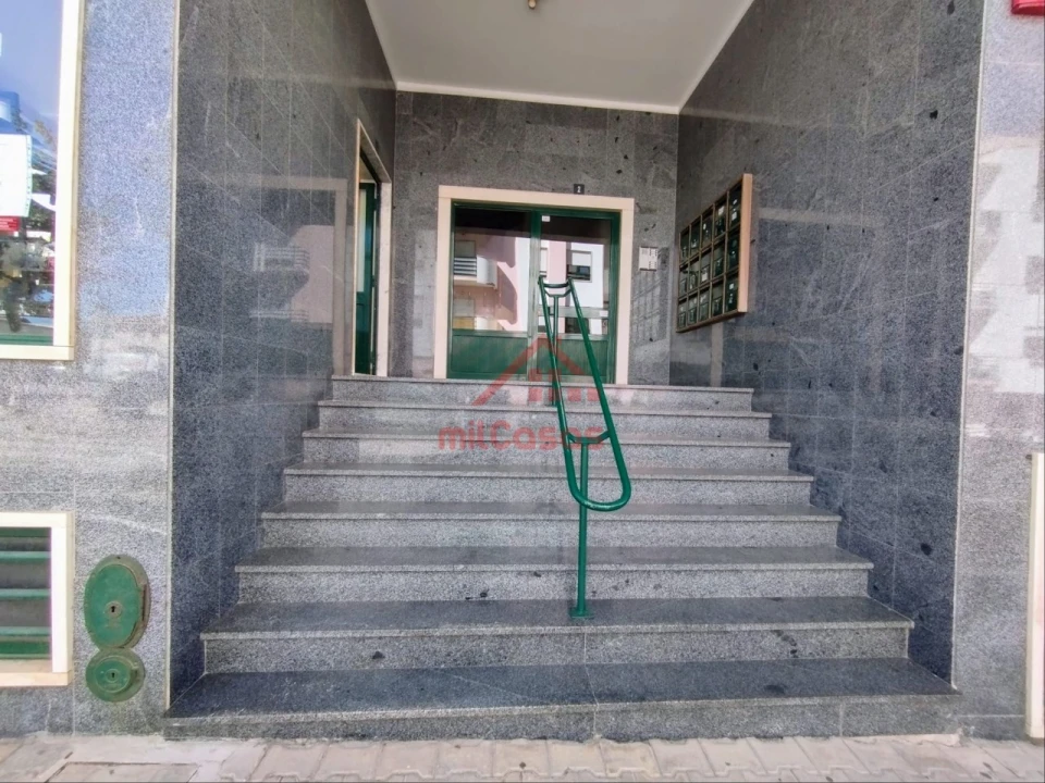 Apartamento T1 para Arrendamento em Lourinhã e Atalaia Foto 24