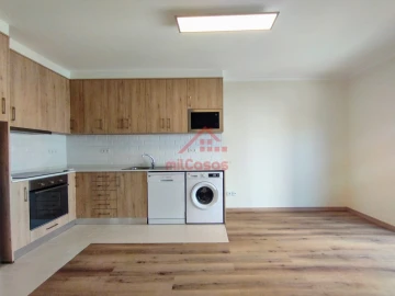 Apartamento T1 para Arrendamento em Lourinhã e Atalaia