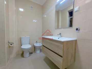 Apartamento T1 para Arrendamento em Lourinhã e Atalaia
