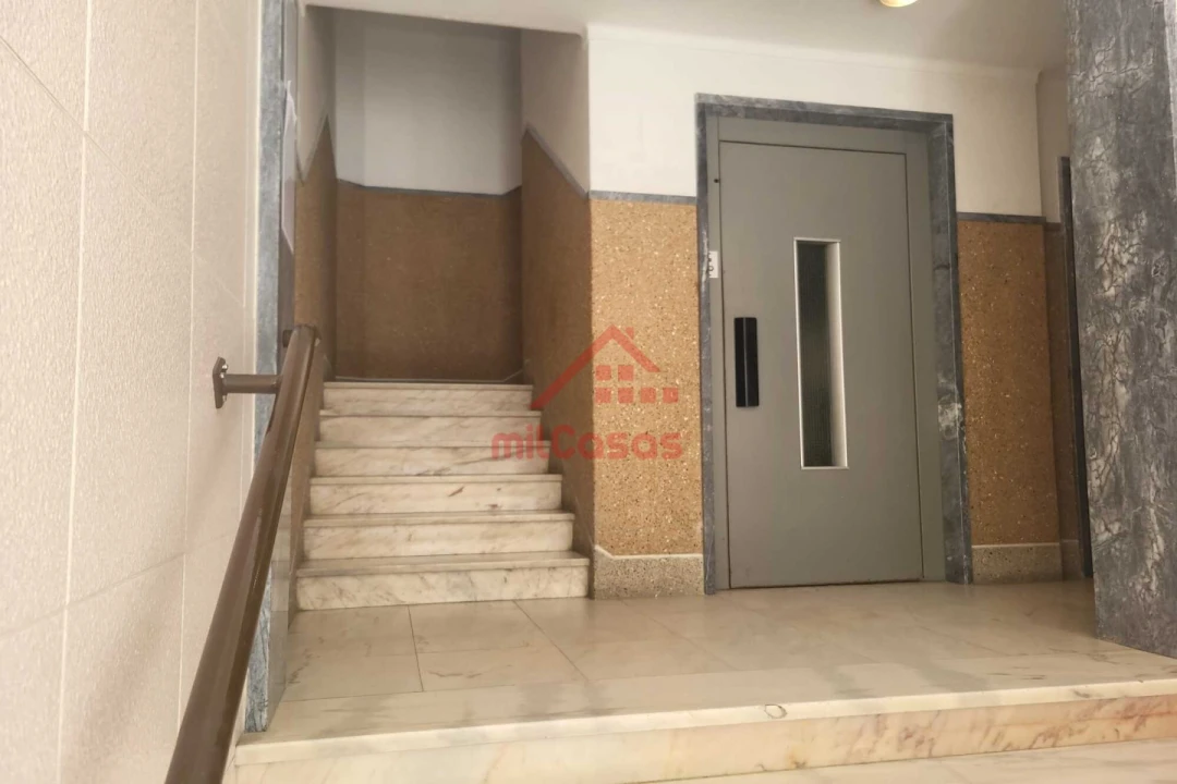 Apartamento T3 para Arrendamento em Santa Maria, São Pedro e Matacães Foto 3
