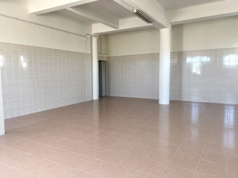 Armazém para Venda em São João das Lampas e Terrugem Foto 1