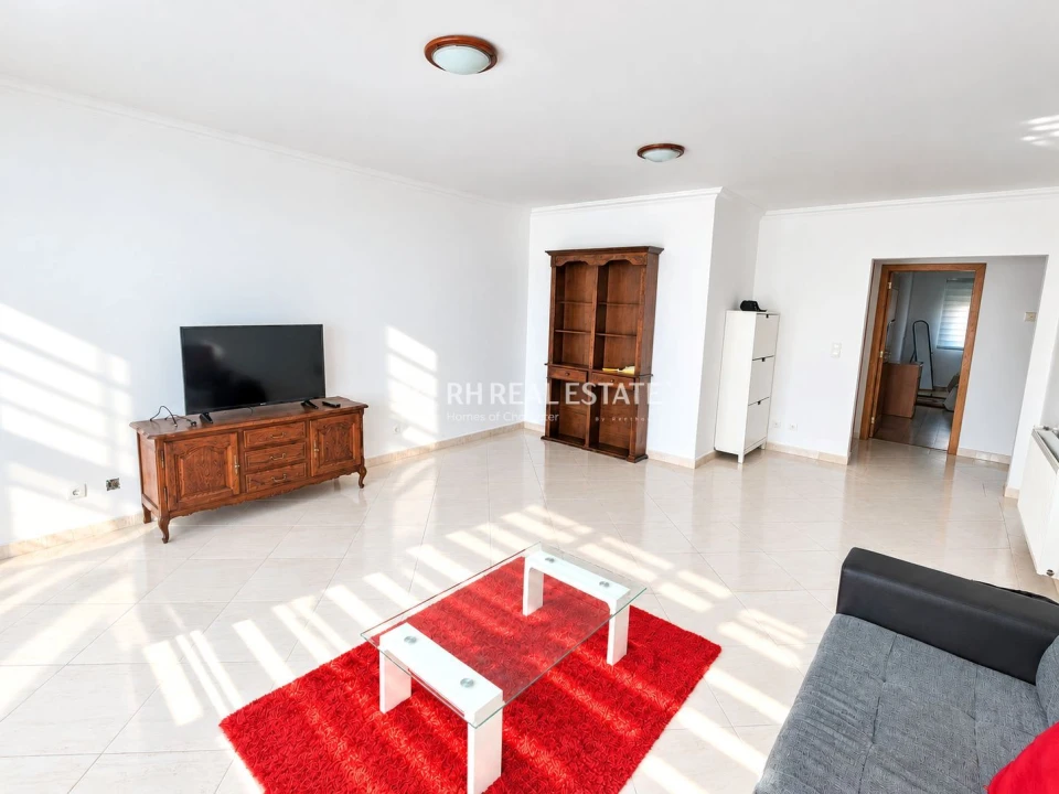 Apartamento T1 para Arrendamento em Tavarede Foto 5