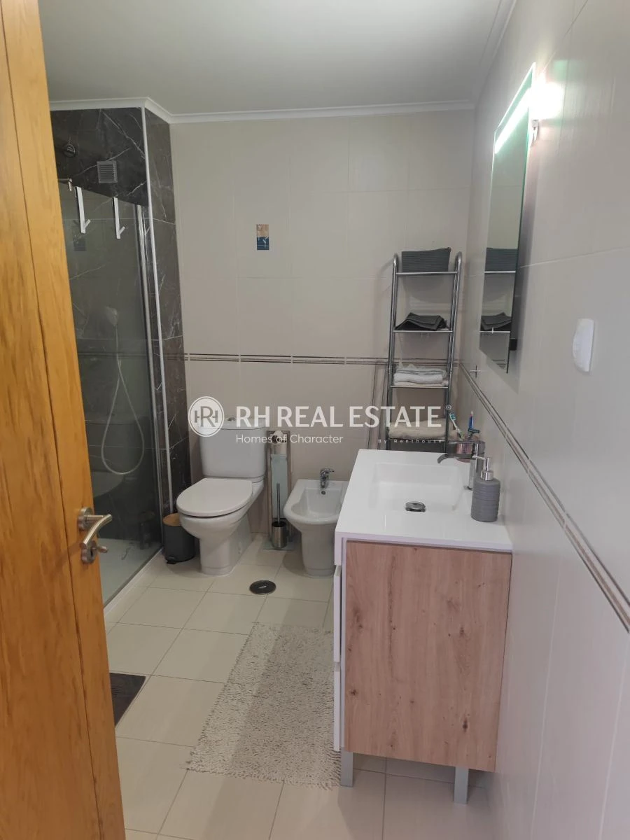 Apartamento T1 para Arrendamento em Tavarede Foto 7