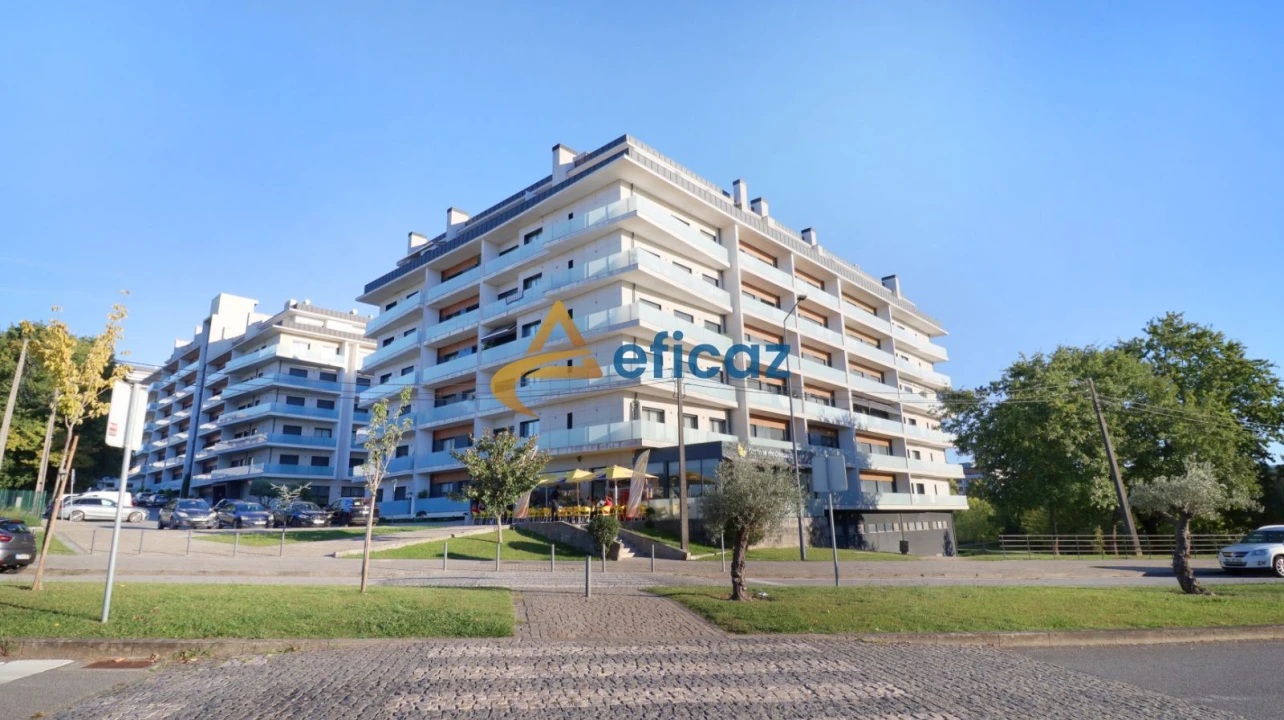 Apartamento T2 para Venda em Paredes Foto 1