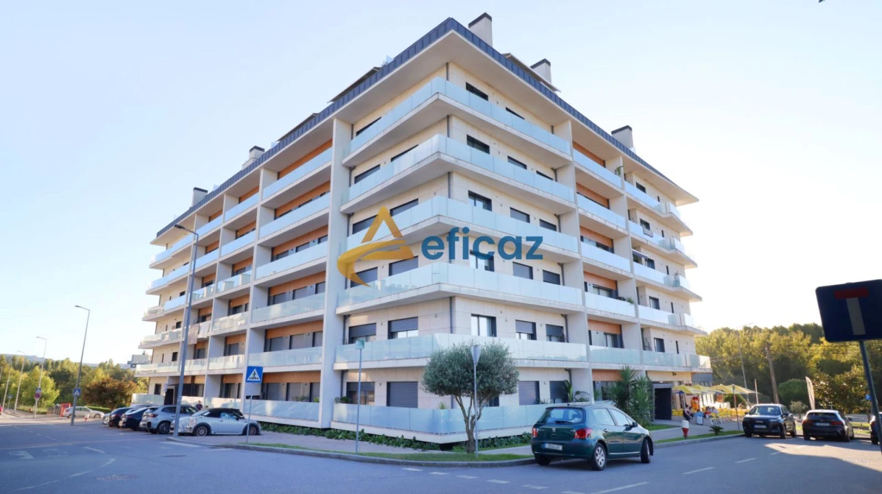 Apartamento T2 para Venda em Paredes Foto 2