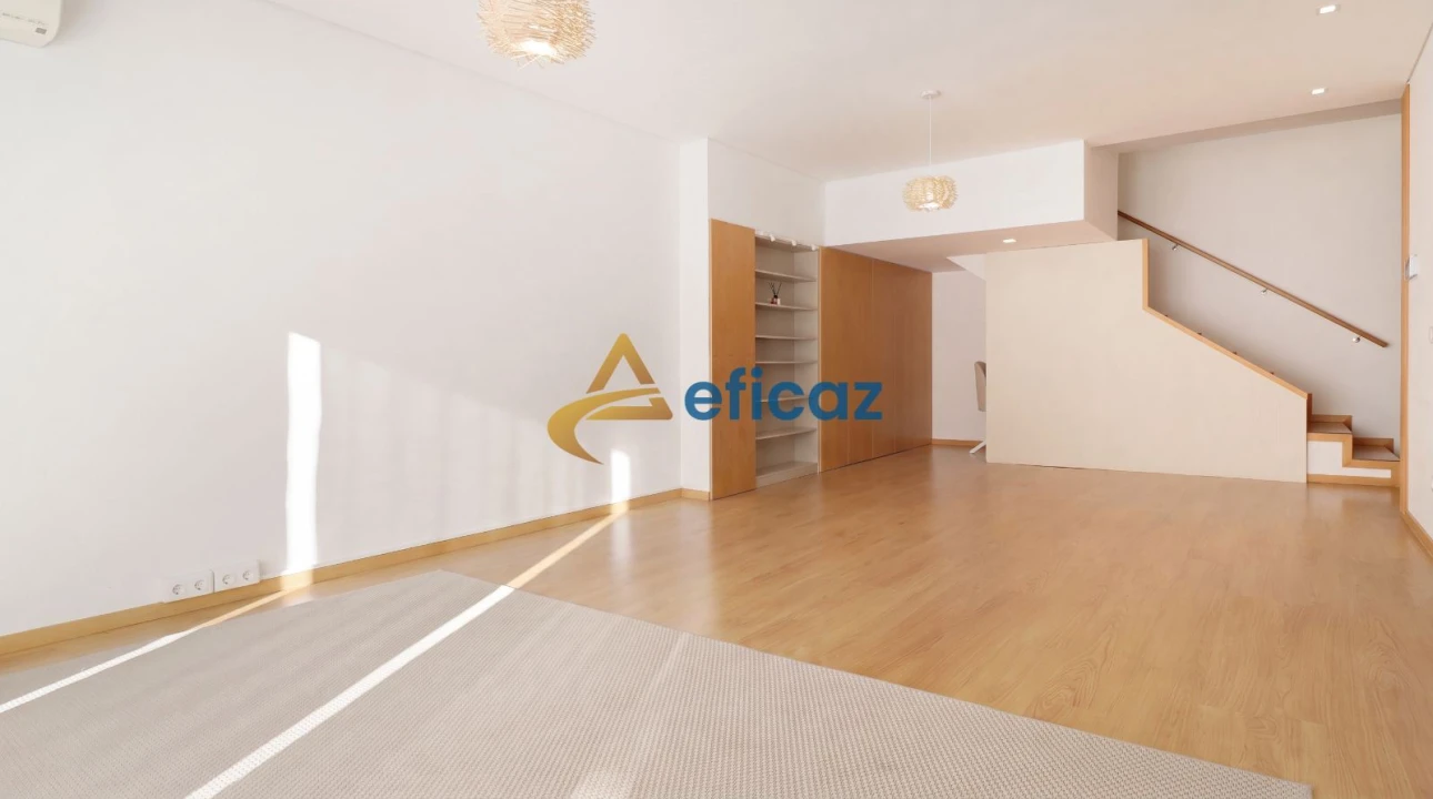 Apartamento T2 para Venda em Paredes Foto 5