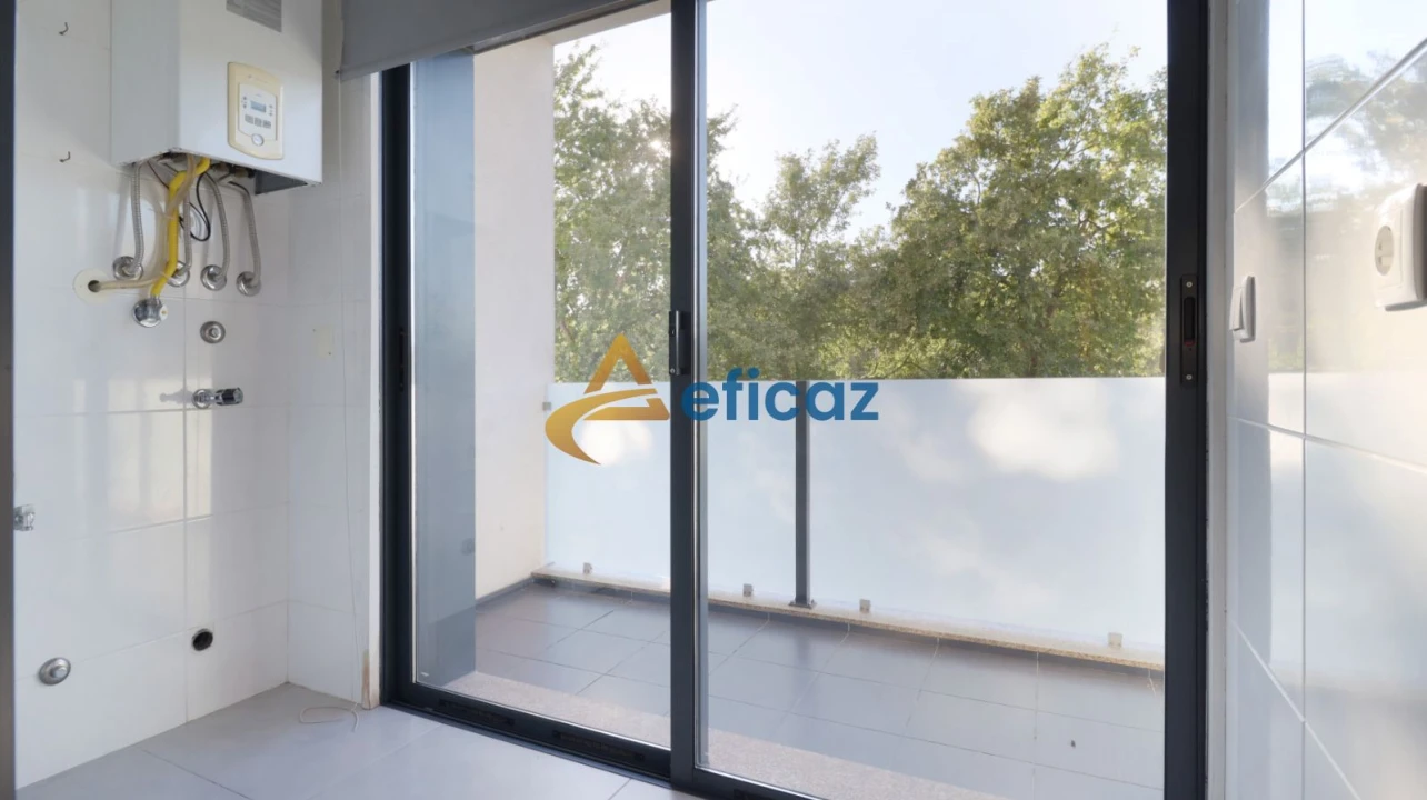 Apartamento T2 para Venda em Paredes Foto 8
