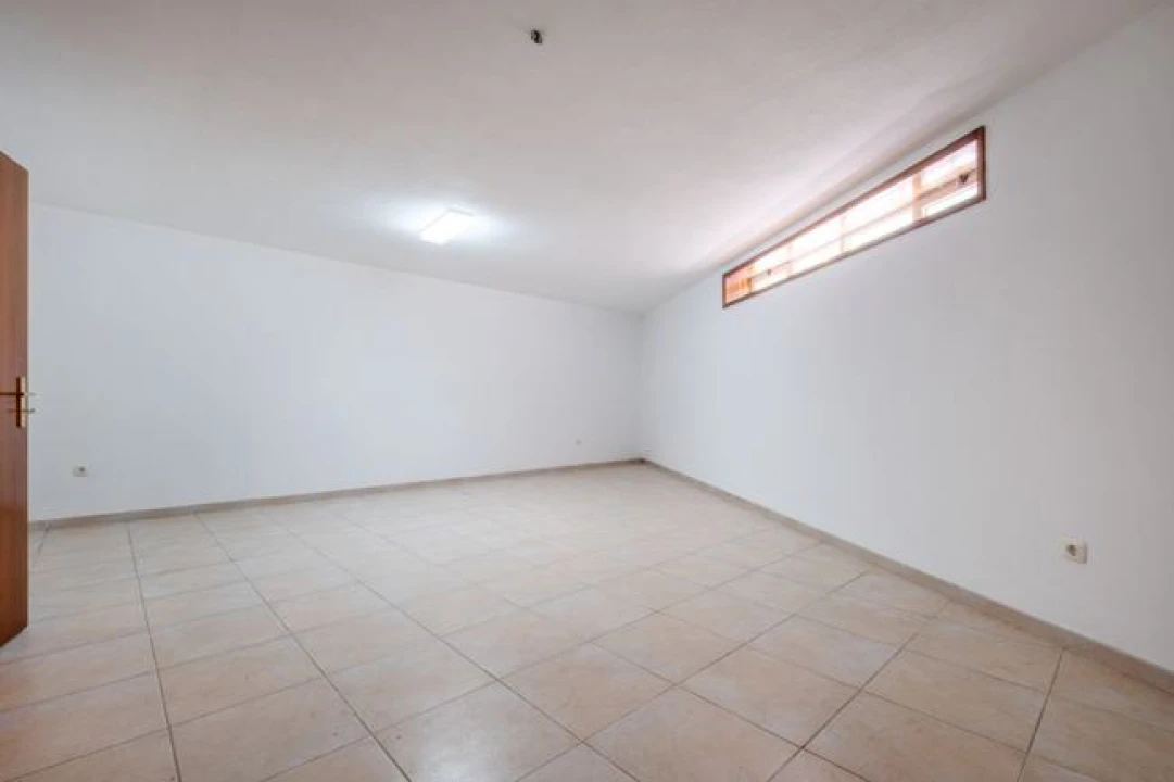 Moradia T3 para Venda em Folgosa Foto 30