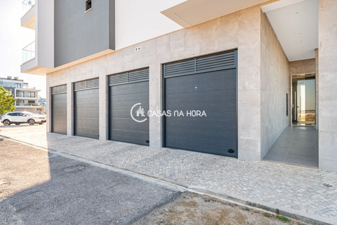 Apartamento T3 para Venda em Atalaia e Alto Estanqueiro-Jardia Foto 24