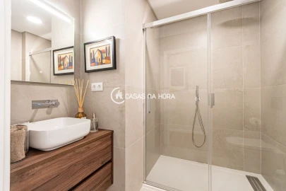Apartamento T3 para Venda em Atalaia e Alto Estanqueiro-Jardia