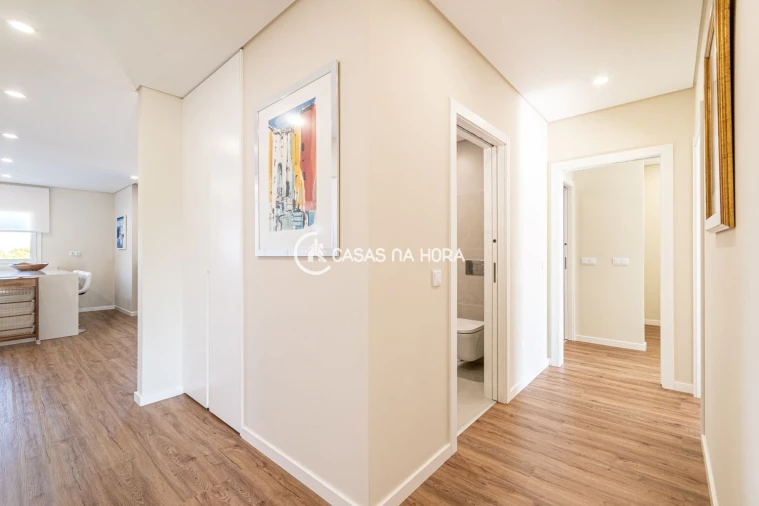 Apartamento T3 para Venda em Atalaia e Alto Estanqueiro-Jardia Foto 4