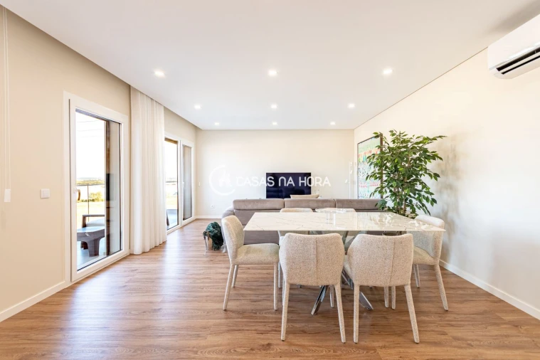 Apartamento T3 para Venda em Atalaia e Alto Estanqueiro-Jardia Foto 5