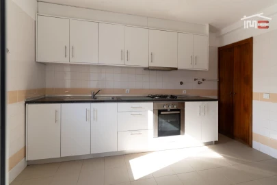 Apartamento T1 para Venda em Minde