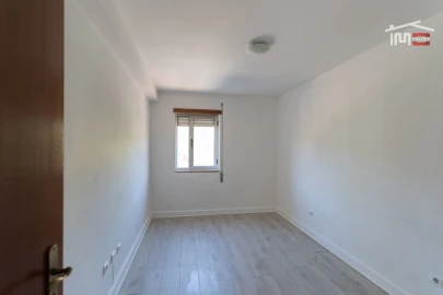 Apartamento T1 para Venda em Minde