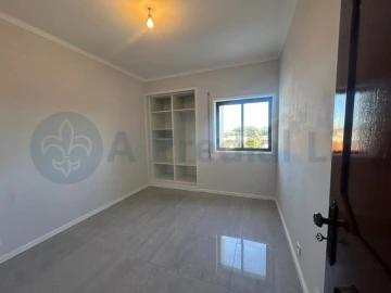 Apartamento T3 para Venda em Paços de Brandão