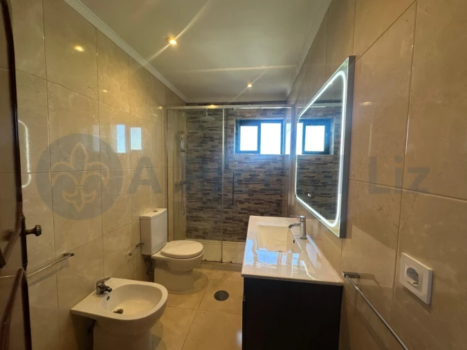 Apartamento T3 para Venda em Paços de Brandão Foto 10