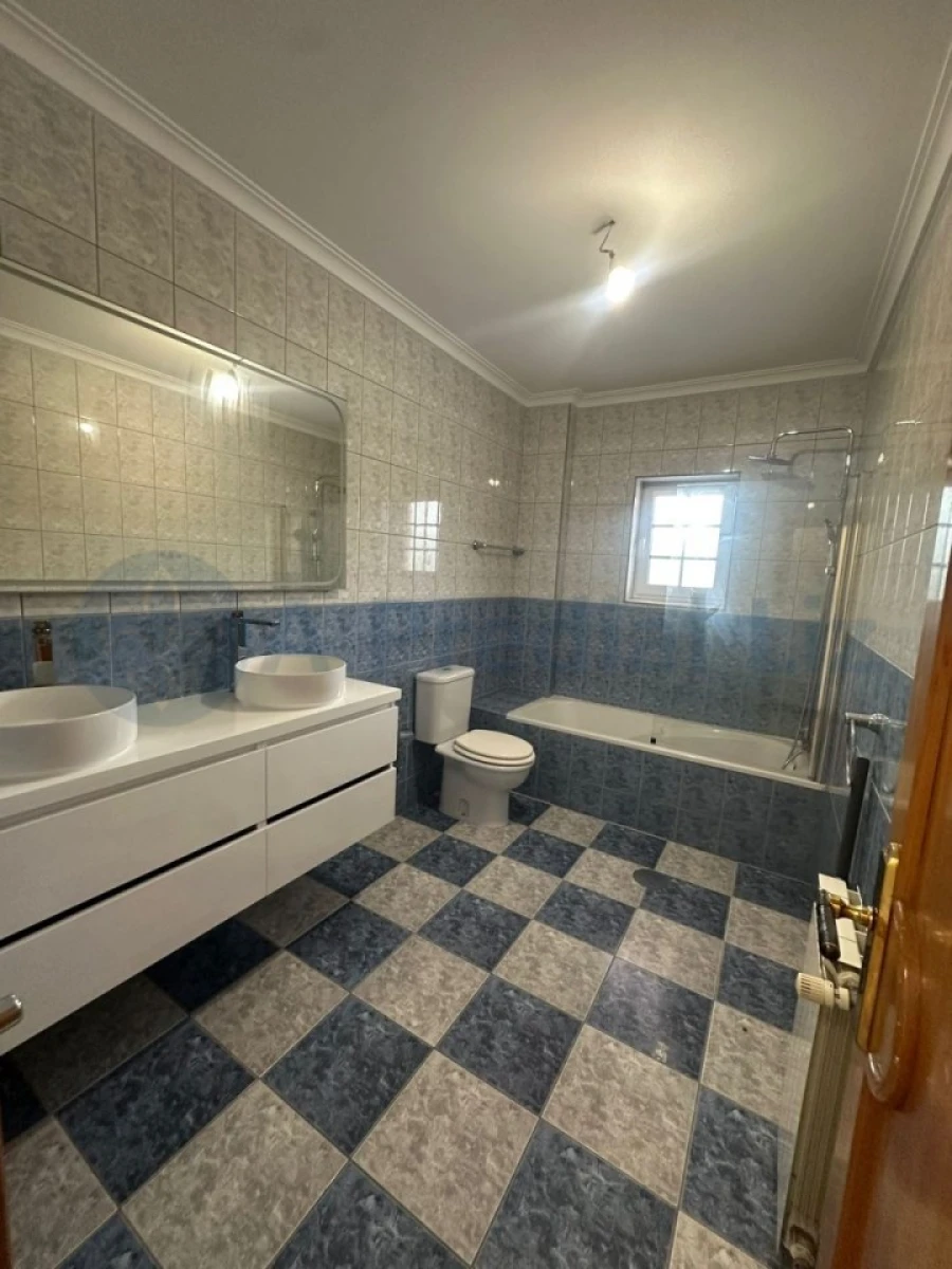 Moradia T3 para Venda em Canedo, Vale e Vila Maior Foto 12