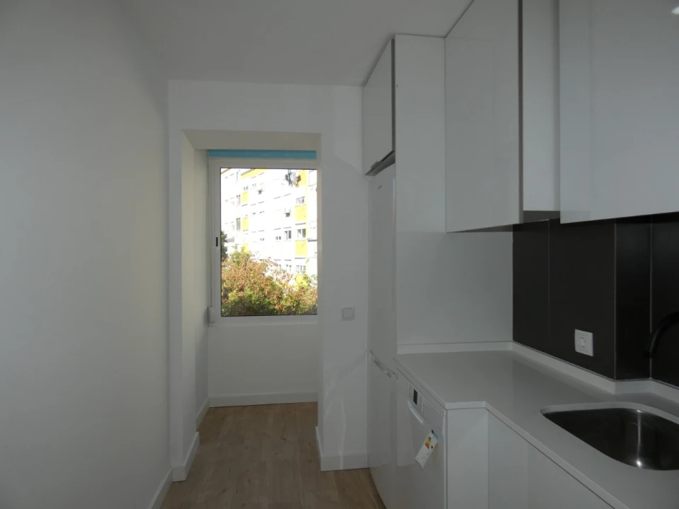 Apartamento T3 para Venda em Mina de Água Foto 13