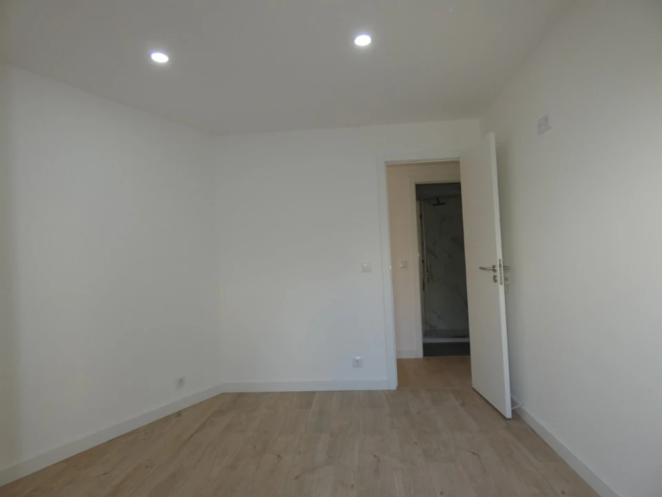 Apartamento T3 para Venda em Mina de Água Foto 42