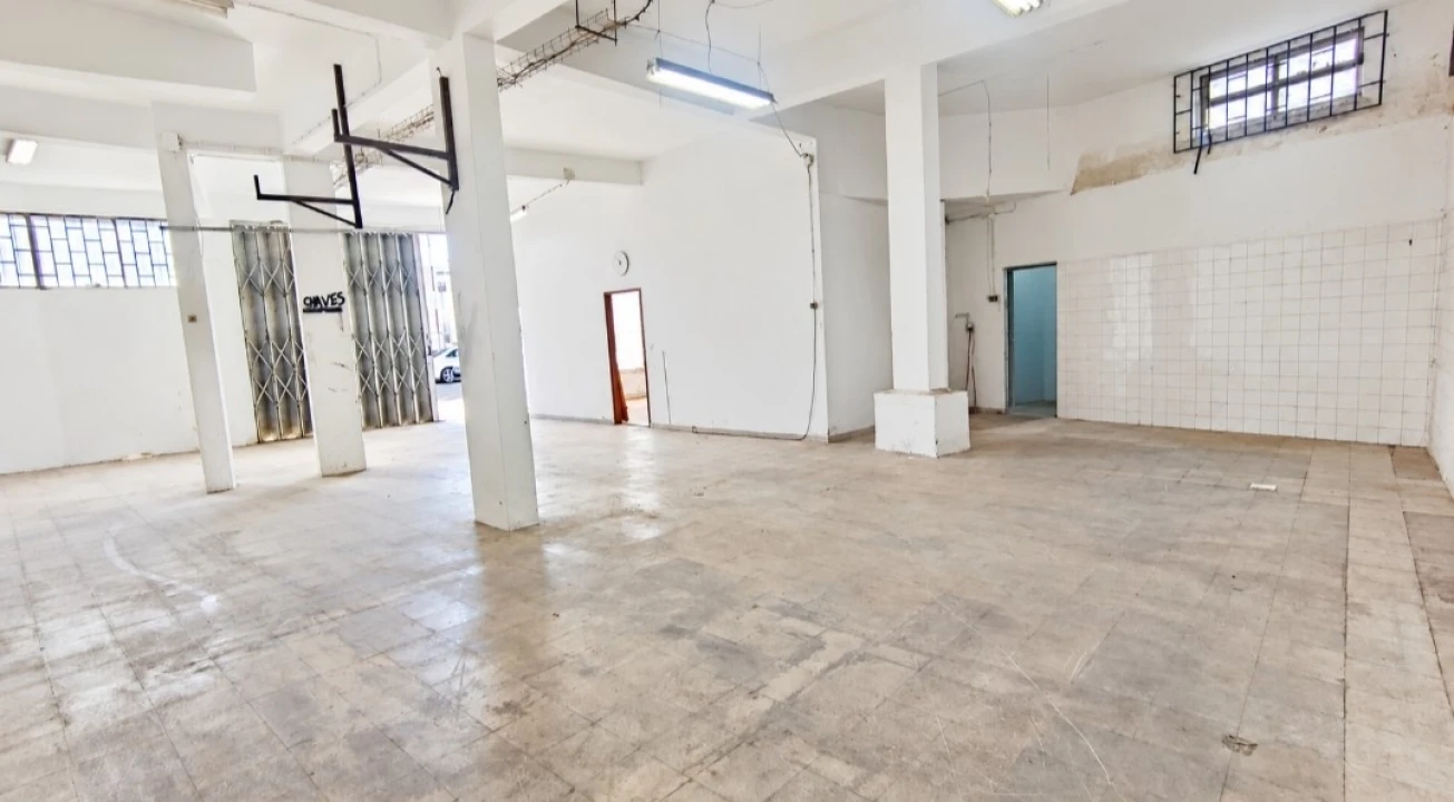 Armazém para Arrendamento em Falagueira-Venda Nova Foto 3