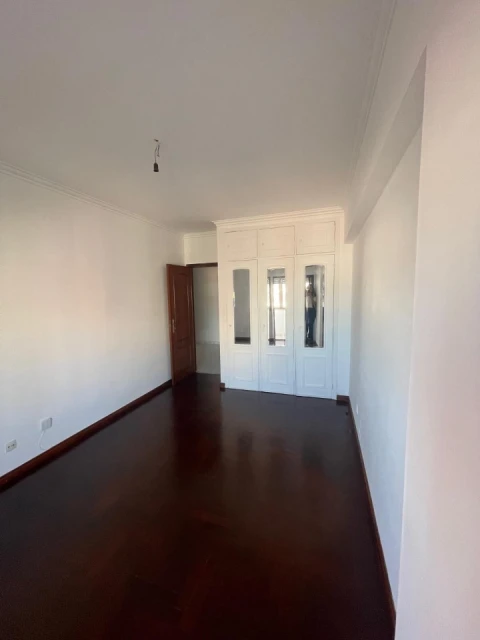 Apartamento T2 para Arrendamento em Cacém e São Marcos