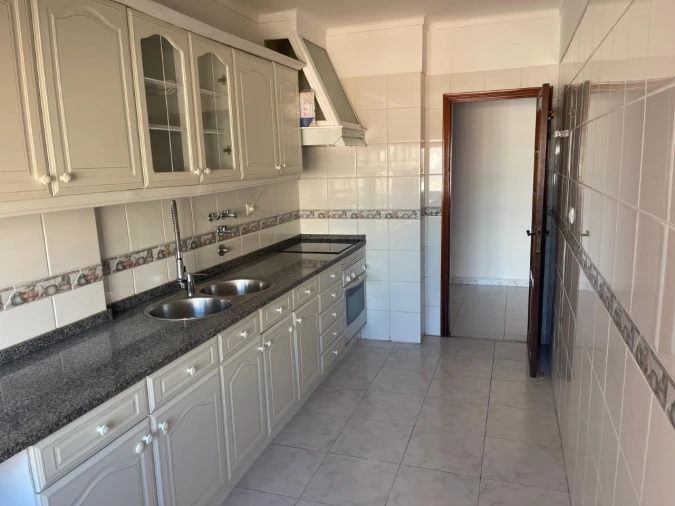 Apartamento T2 para Arrendamento em Cacém e São Marcos Foto 5