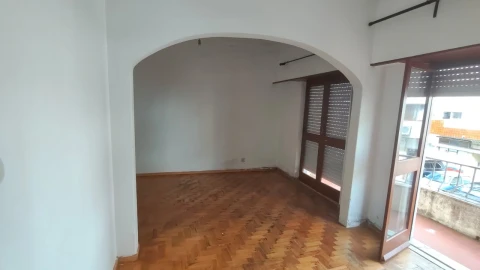 Apartamento T3 para Venda em Venteira