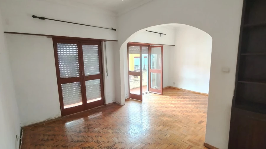 Apartamento T3 para Venda em Venteira Foto 19