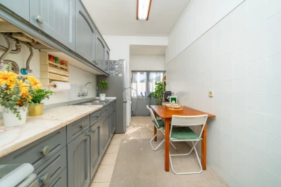 Apartamento T2 para Venda em Águas Livres