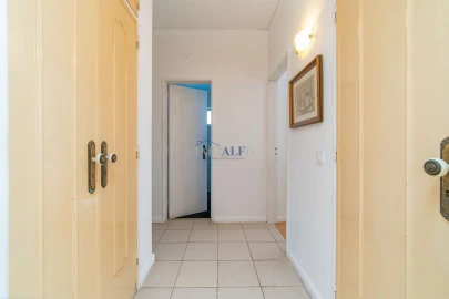 Apartamento T2 para Venda em Águas Livres