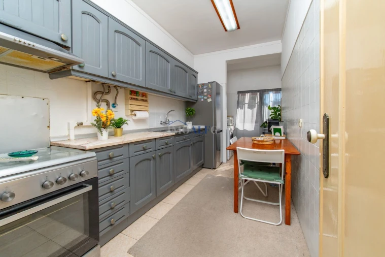 Apartamento T2 para Venda em Águas Livres Foto 8