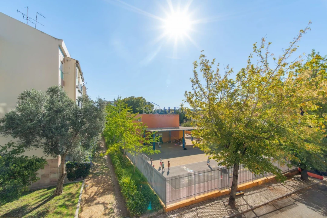 Apartamento T2 para Venda em Águas Livres Foto 24