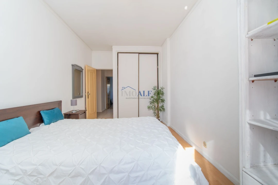 Apartamento T2 para Venda em Águas Livres Foto 17