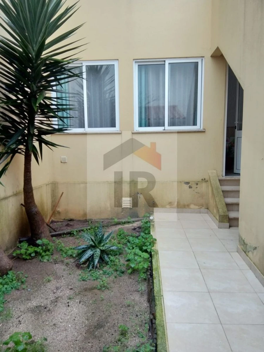 Apartamento T2 para Venda em Caldas da Rainha - Santo Onofre e Serra do Bouro Foto 2