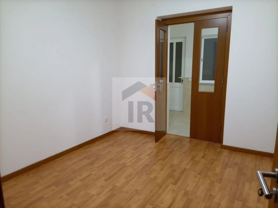 Apartamento T2 para Venda em Caldas da Rainha - Santo Onofre e Serra do Bouro Foto 11