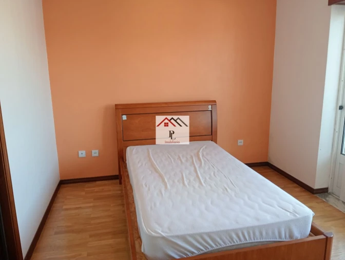 Apartamento T2 para Venda em Buarcos Foto 15