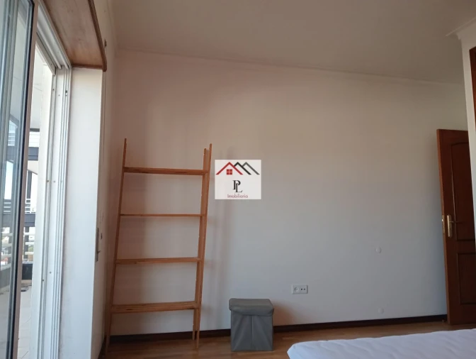 Apartamento T2 para Venda em Buarcos Foto 14