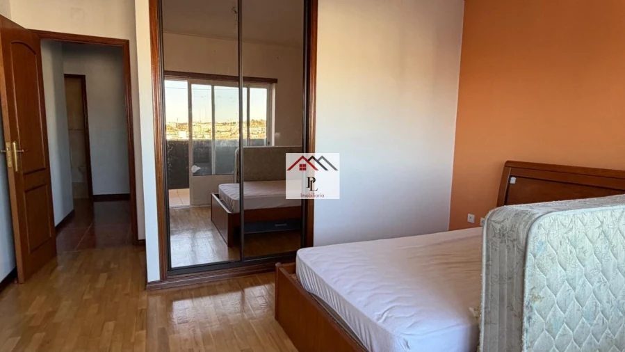 Apartamento T2 para Venda em Buarcos Foto 36