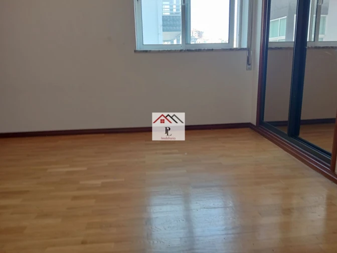 Apartamento T2 para Venda em Buarcos Foto 29