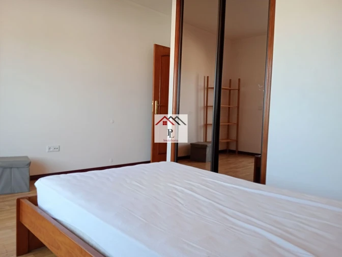 Apartamento T2 para Venda em Buarcos Foto 13
