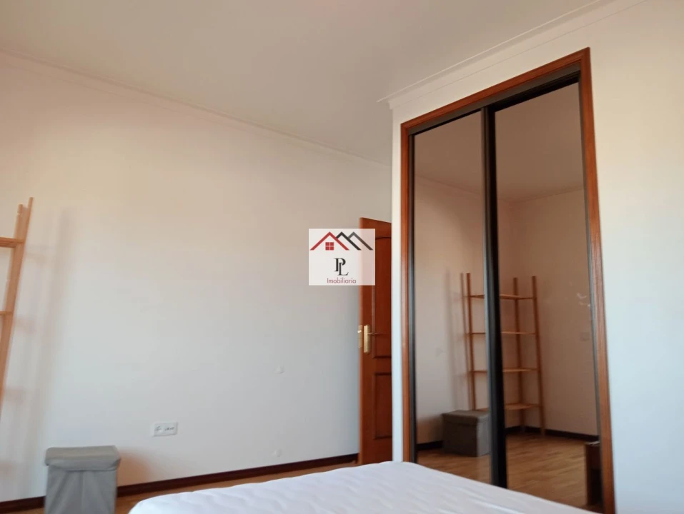 Apartamento T2 para Venda em Buarcos Foto 12