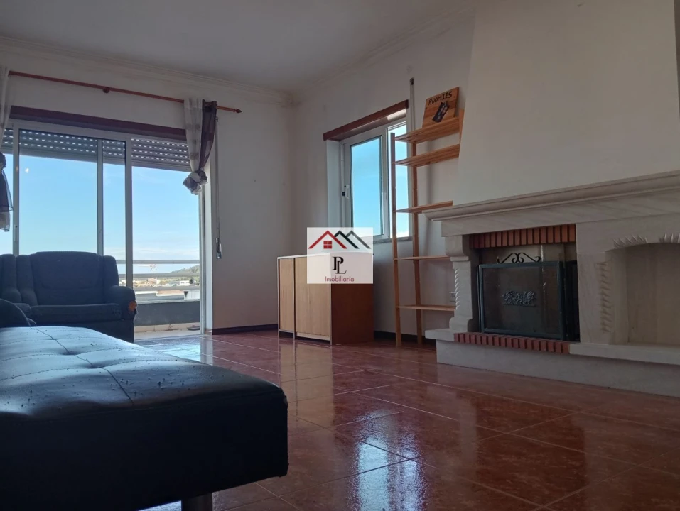Apartamento T2 para Venda em Buarcos Foto 6
