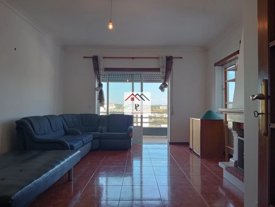 Apartamento T2 para Venda em Buarcos Foto 4