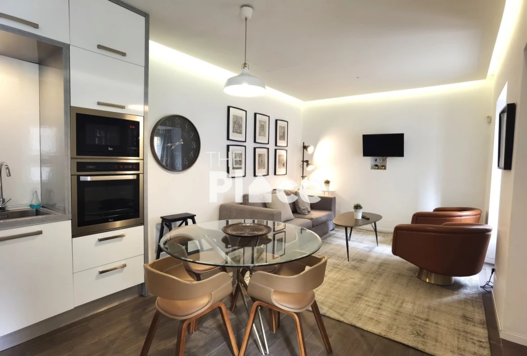 Moradia T1 para Arrendamento em Campolide Foto 1