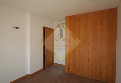 Apartamento T2 para Venda em Nogueira da Regedoura