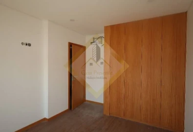 Apartamento T2 para Venda em Nogueira da Regedoura