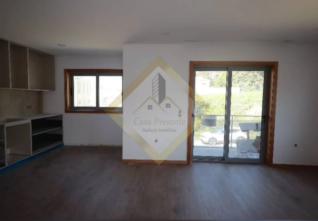 Apartamento T2 para Venda em Nogueira da Regedoura Foto 15