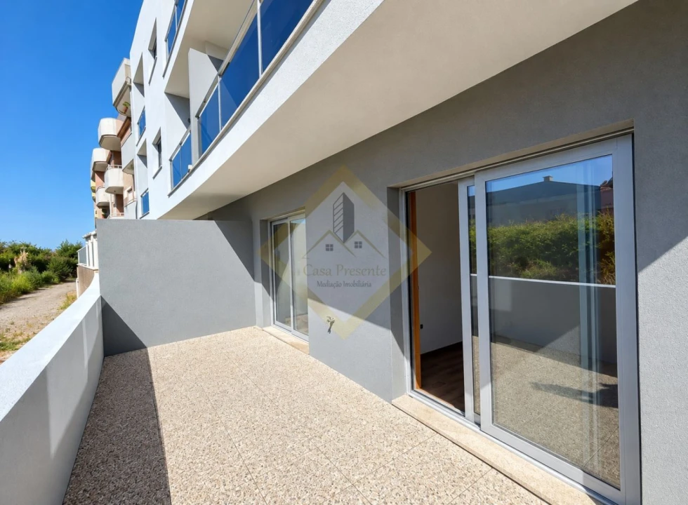 Apartamento T3 para Venda em Nogueira da Regedoura Foto 1
