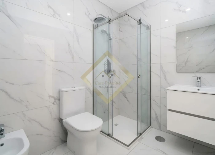 Apartamento T2 para Venda em Pedroso e Seixezelo Foto 8