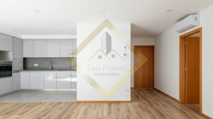 Apartamento T2 para Venda em Pedroso e Seixezelo